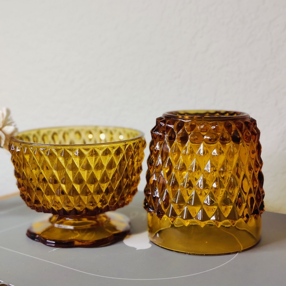 Amber Glass Fairy Lamp - Diamond Point Pattern  MCM Decor - Picture 8 of 11